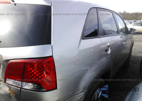 2013 Kia Sorento Lx из США, поврежденный, VIN 5XYKTCA62DG406804